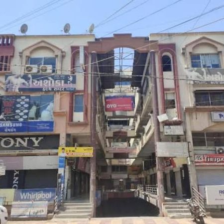 Hotel Harmony Dzsámnagar Kültér fotó